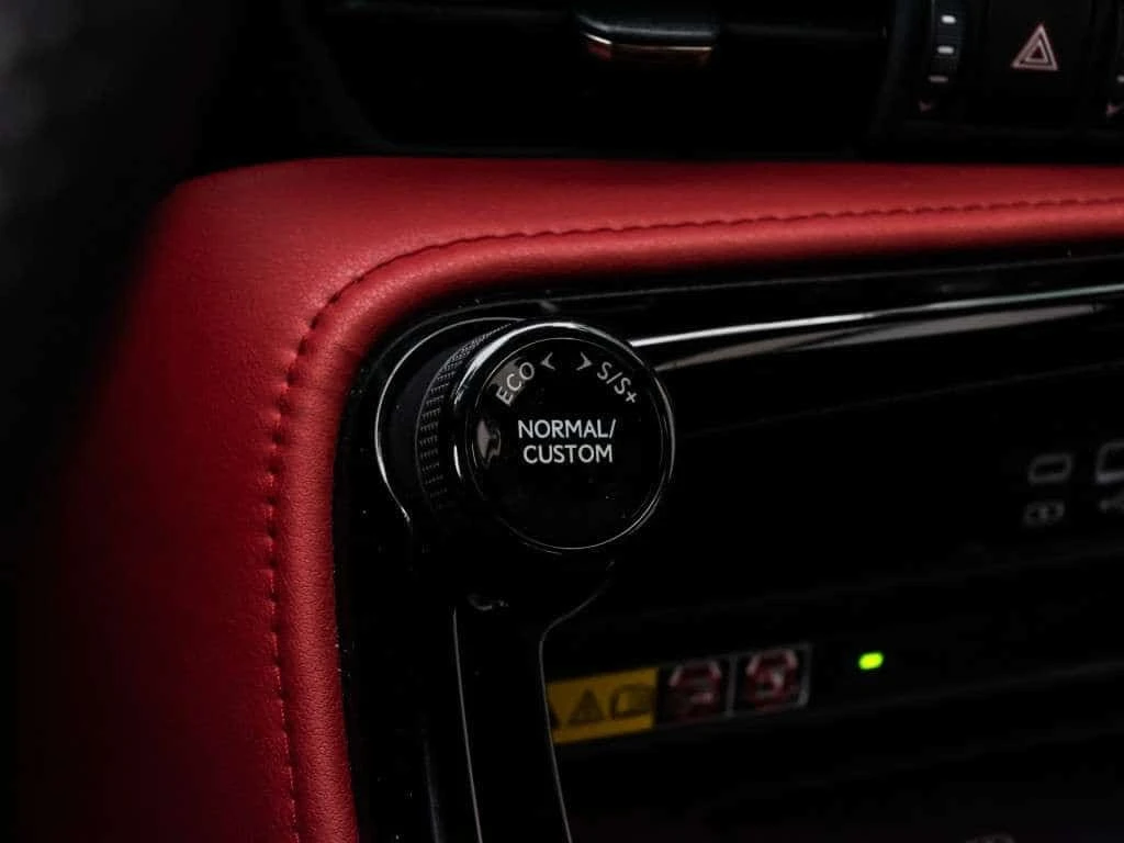 Lexus NX 350 F SPORT| RED INT| HUD| B.SPOT| BACKUP| ROOF| , снимка 15 - Автомобили и джипове - 56248467
