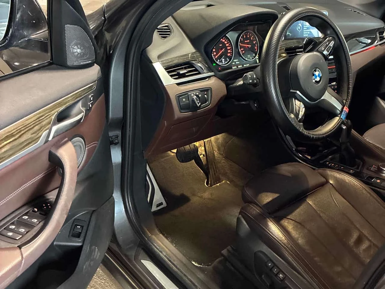 BMW X1 xDrive28i * CARFAX * ���������� *  | Mobile.bg � ����������� 8