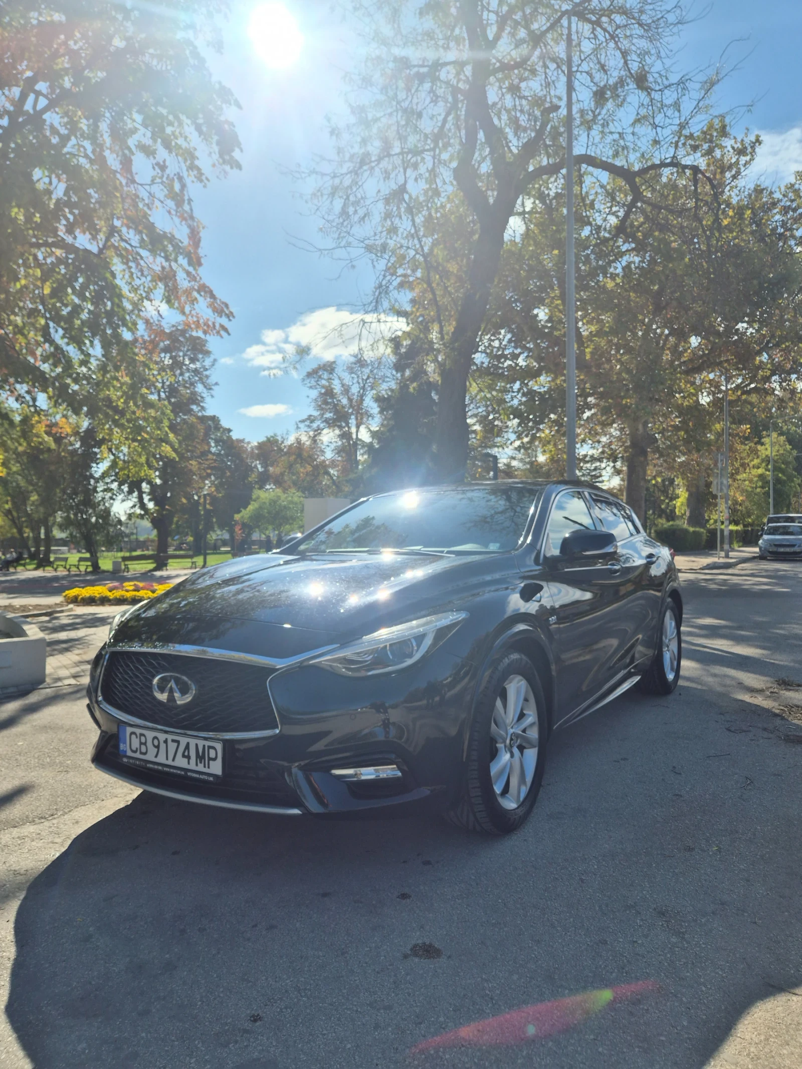 Infiniti Q30 2.2D AWD, снимка 7 - Автомобили и джипове - 56551187