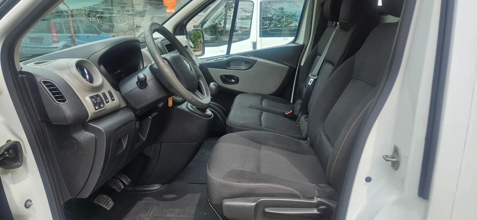 Renault Trafic 1.6TDCI, снимка 10 - Бусове и автобуси - 54634459