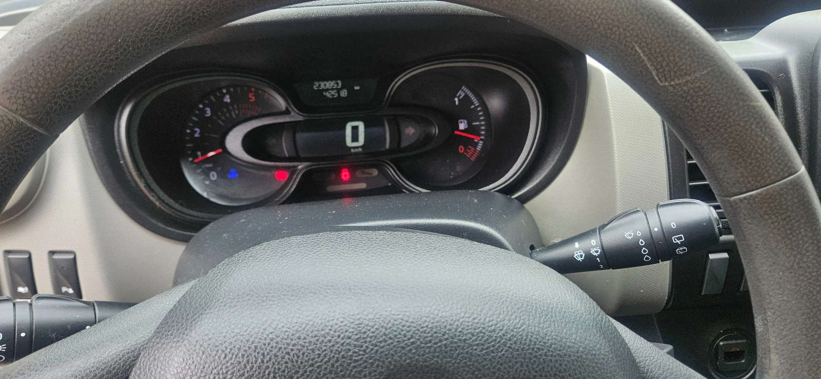 Renault Trafic 1.6TDCI, снимка 12 - Бусове и автобуси - 54634459