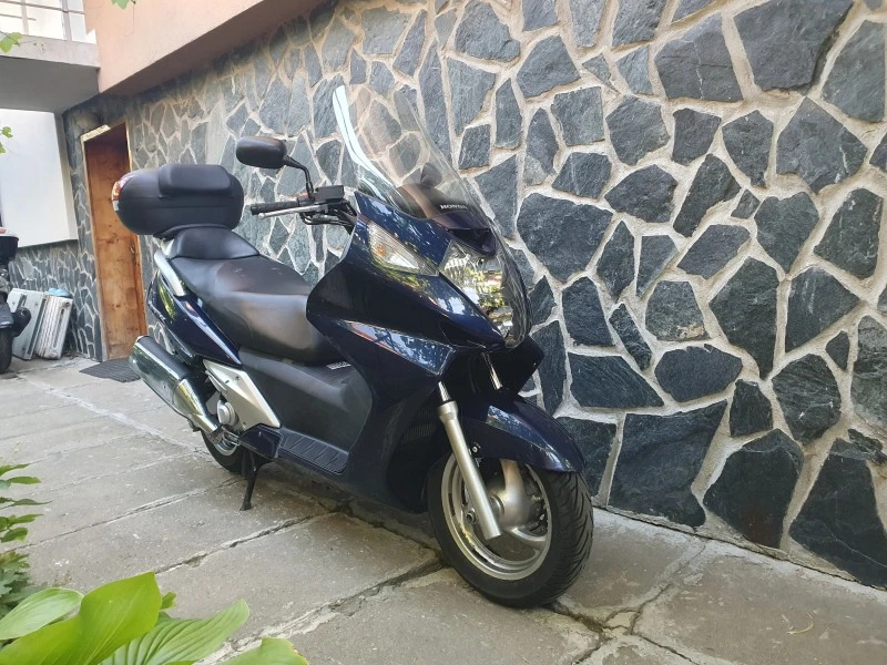 Honda Silver Wing 600i, снимка 2 - Мотоциклети и мототехника - 46785405