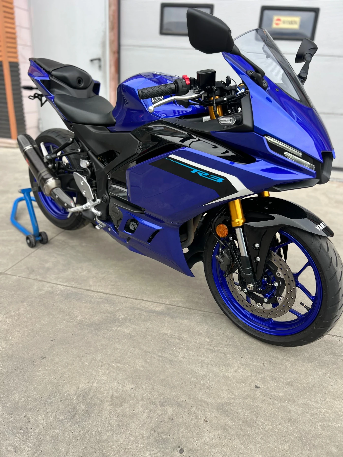 Yamaha R 3 YZF-R3 Akrapovic 2025