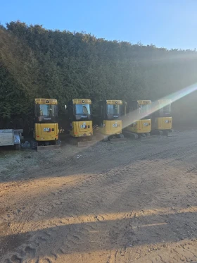 Багер Caterpillar 301.8, снимка 2