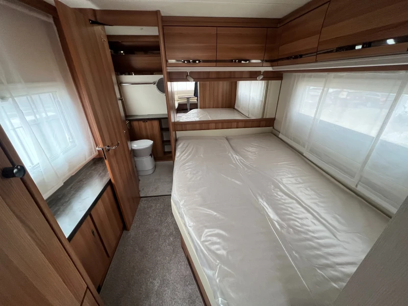 Каравана Tabbert Vivaldi 685, снимка 8 - Каравани и кемпери - 52412345