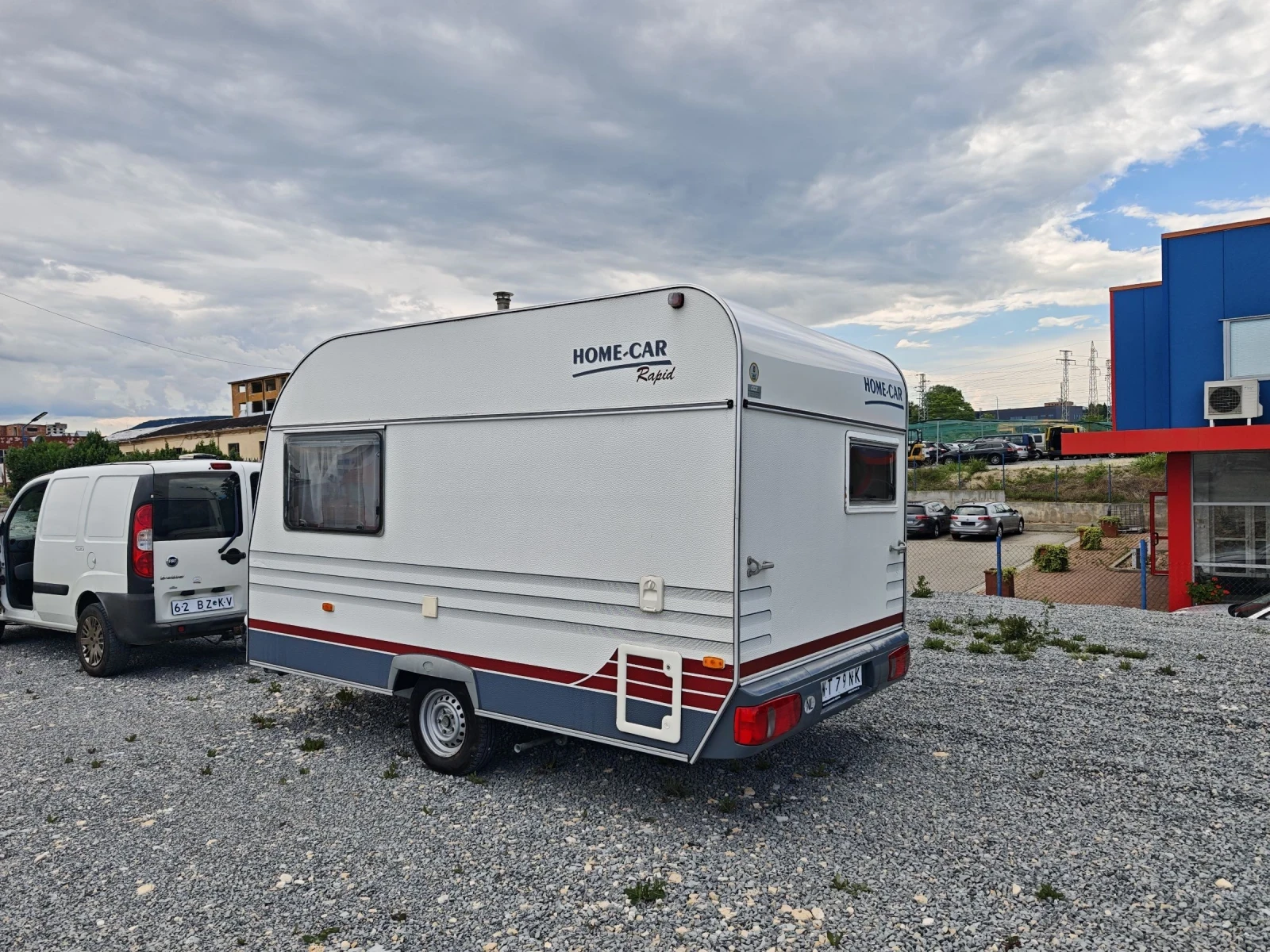 Каравана Rapido Rapido Home car Rapido, снимка 3 - Каравани и кемпери - 54858567