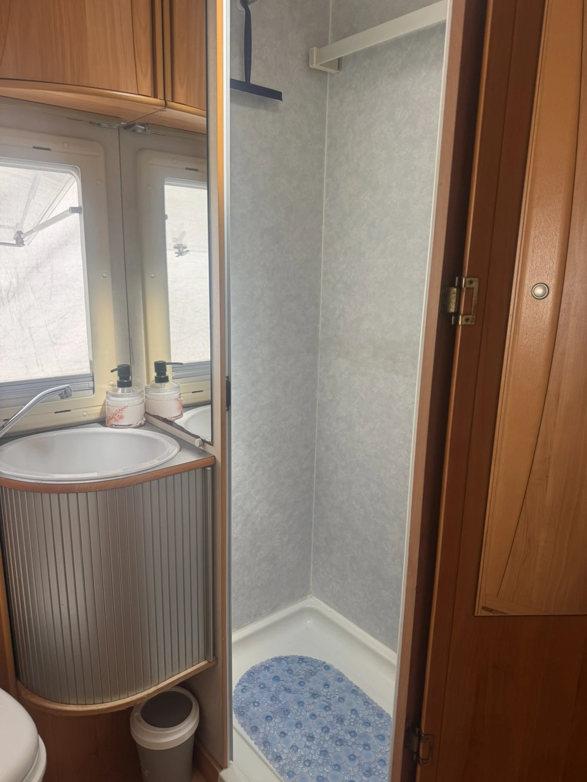 Кемпер Adria Корал 660  SP - Два климатика XXL багажник, снимка 12 - Каравани и кемпери - 56114378