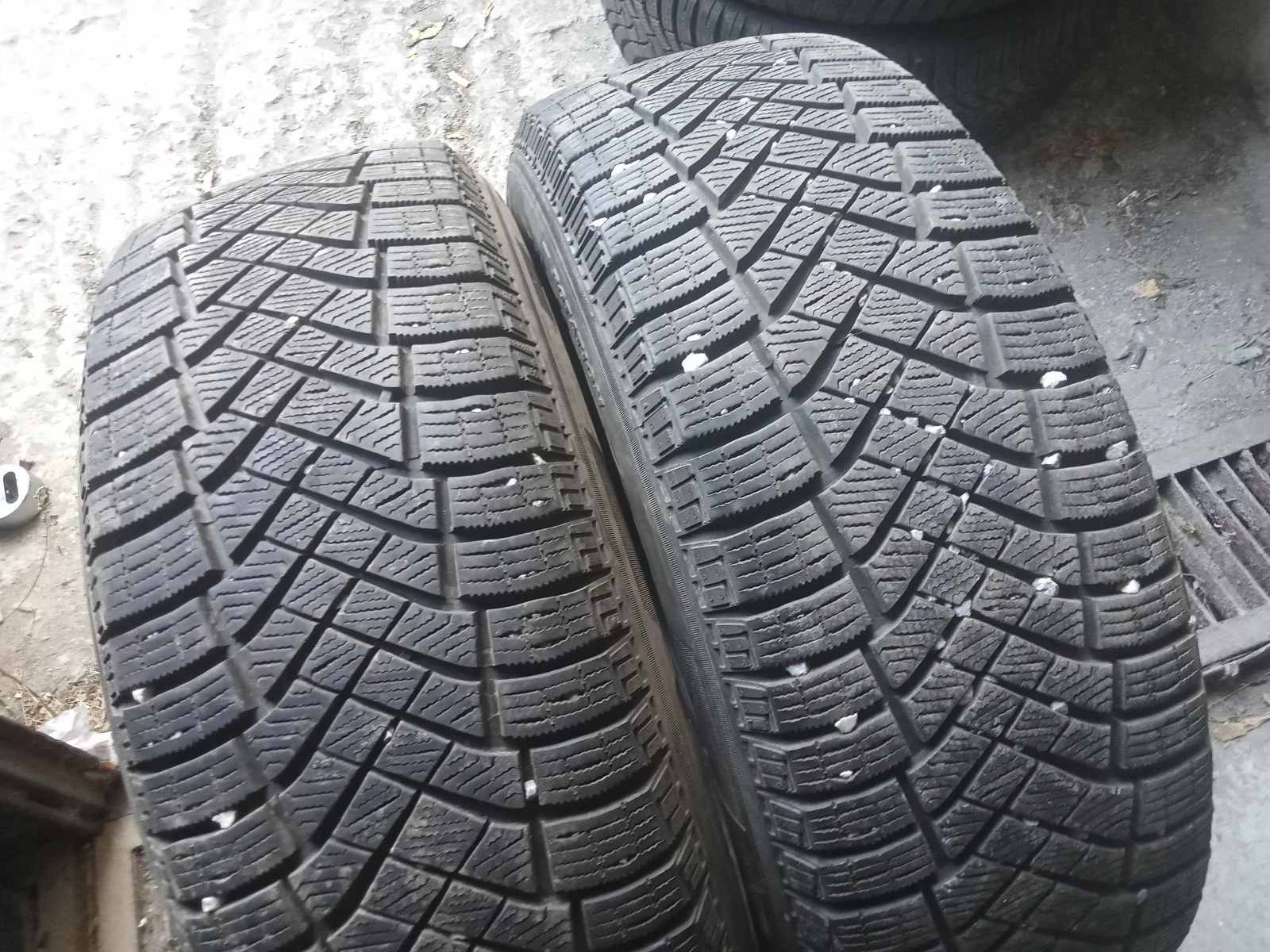 ���� 215/65R17 | Mobile.bg � ����������� 2