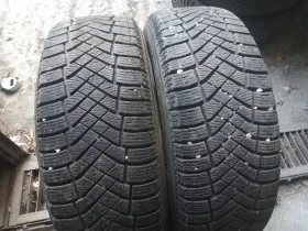 Гуми Зимни 215/65R17, снимка 1 - Гуми и джанти - 39151631