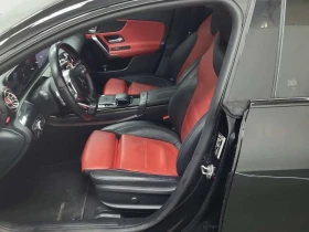 Mercedes-Benz CLA 250 CARFAX /Кожа/Нави/Подгрев/Панорама, снимка 5