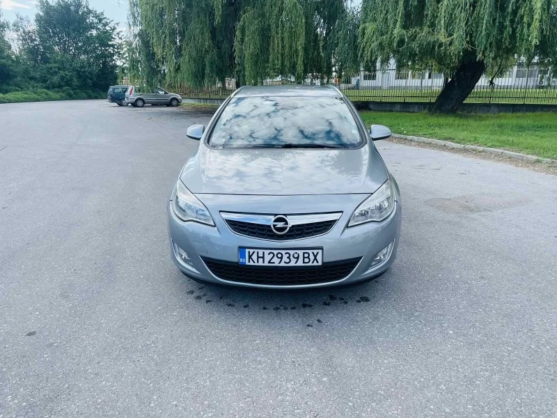 Opel Astra 1.7CDTI-COSMO, снимка 1 - Автомобили и джипове - 47449370