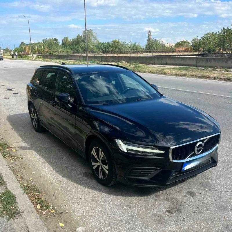 Volvo V60, снимка 4 - Автомобили и джипове - 47240398