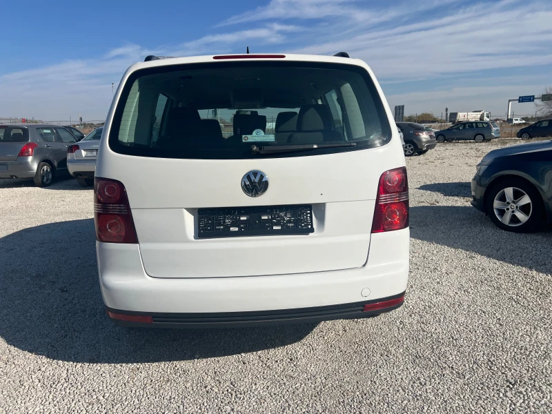 VW Touran 1.6 газ-бензин, снимка 4 - Автомобили и джипове - 47839027