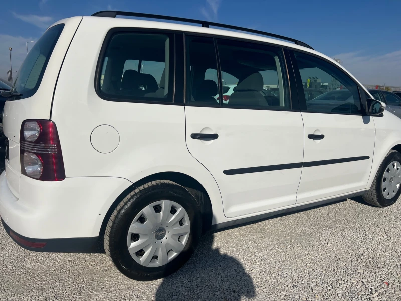 VW Touran 1.6 газ-бензин, снимка 6 - Автомобили и джипове - 47839027