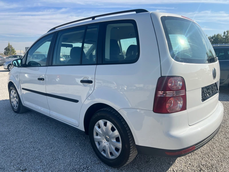 VW Touran 1.6 газ-бензин, снимка 5 - Автомобили и джипове - 47839027