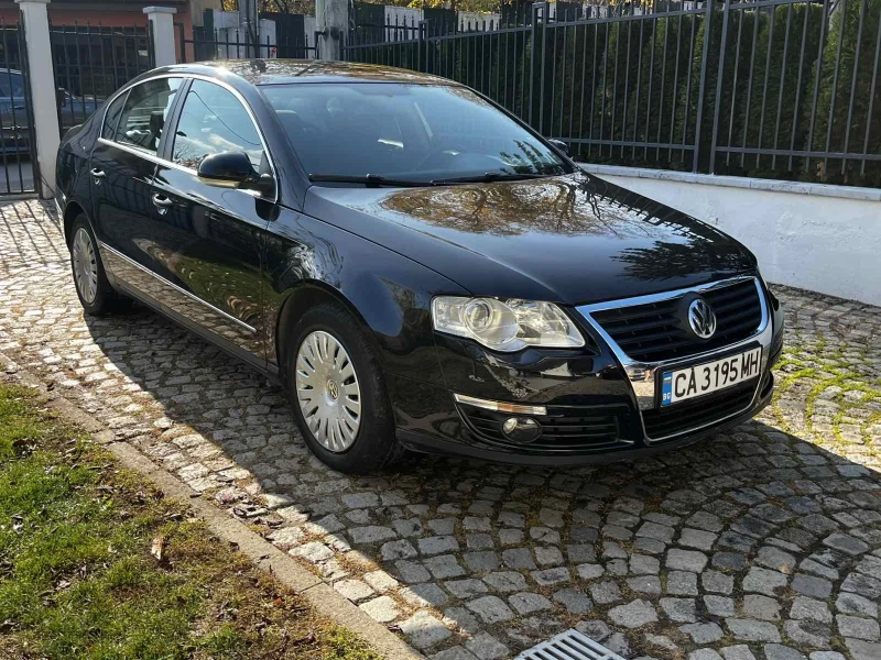 VW Passat, снимка 1 - Автомобили и джипове - 47915948