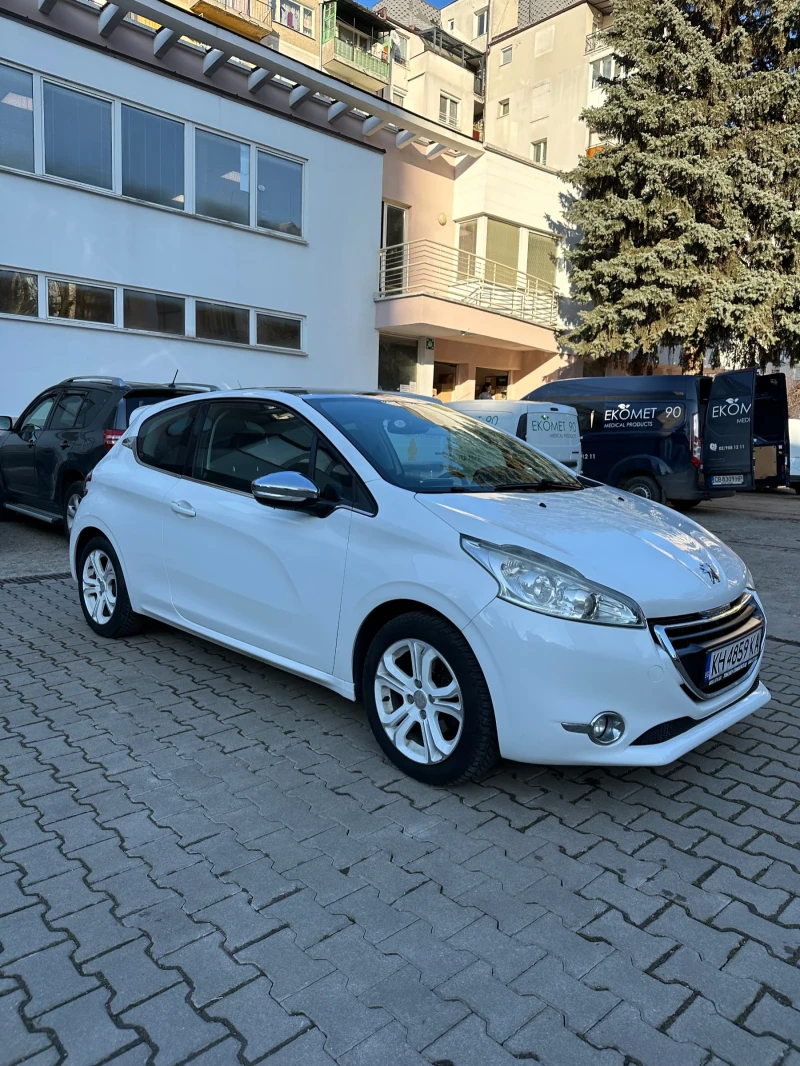 Peugeot 208, снимка 3 - Автомобили и джипове - 49362095