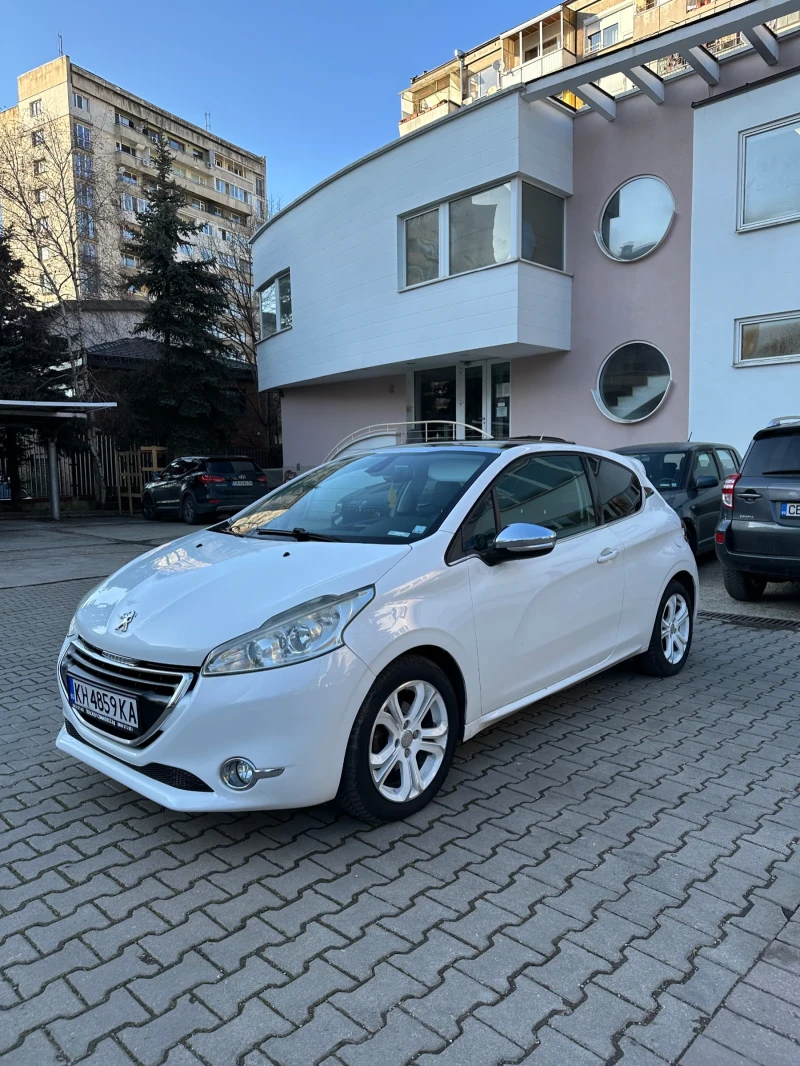 Peugeot 208, снимка 2 - Автомобили и джипове - 49362095