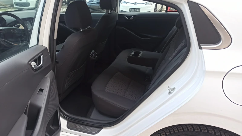 Hyundai Ioniq, снимка 7 - Автомобили и джипове - 52583441