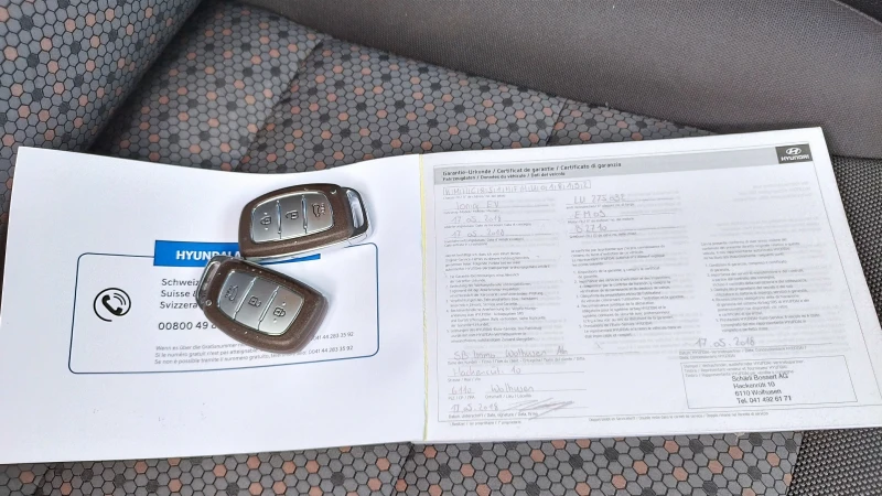 Hyundai Ioniq, снимка 17 - Автомобили и джипове - 52583441