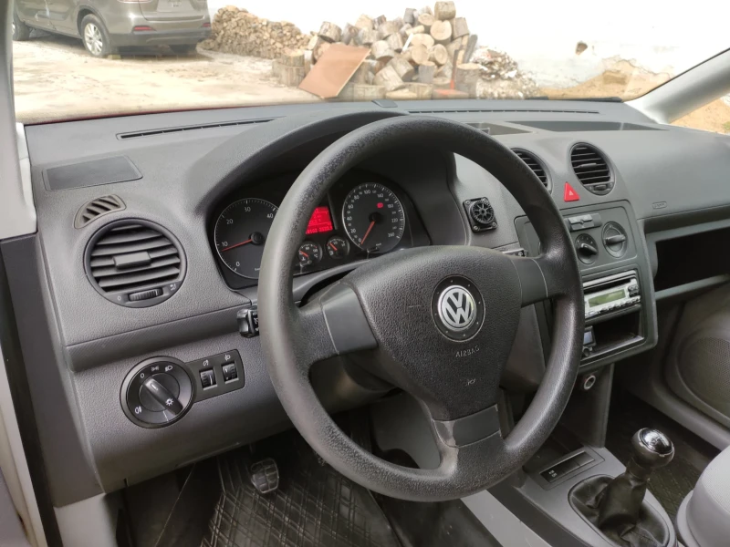 VW Caddy, снимка 12 - Автомобили и джипове - 51739707