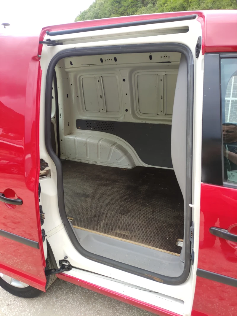 VW Caddy, снимка 9 - Автомобили и джипове - 51739707
