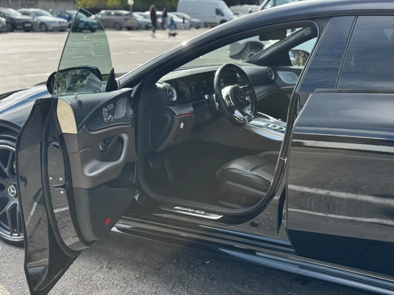Mercedes-Benz AMG GT 53 / Гледана само в SILVER STAR!  СОБСТВЕН ЛИЗИНГ!, снимка 5 - Автомобили и джипове - 52330622