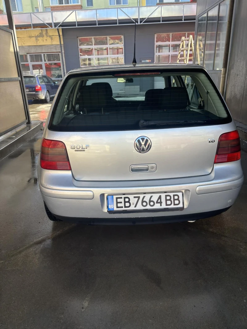 VW Golf, снимка 4 - Автомобили и джипове - 52632778