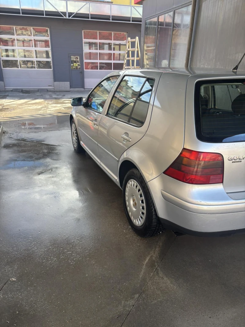 VW Golf, снимка 6 - Автомобили и джипове - 52632778