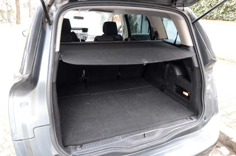 Citroen Grand C4 Picasso, снимка 11 - Автомобили и джипове - 53057857