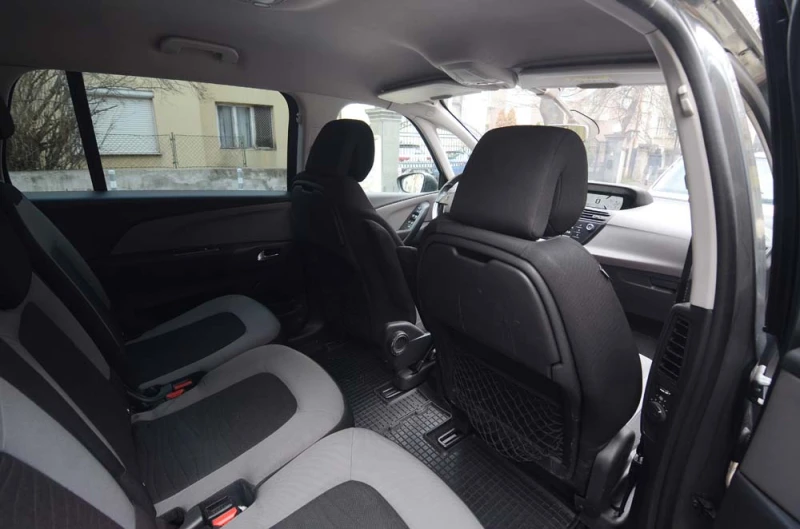 Citroen Grand C4 Picasso, снимка 8 - Автомобили и джипове - 53057857