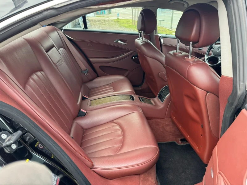 Mercedes-Benz CLS 320 3.0CDi/NAVI, снимка 13 - Автомобили и джипове - 53110877