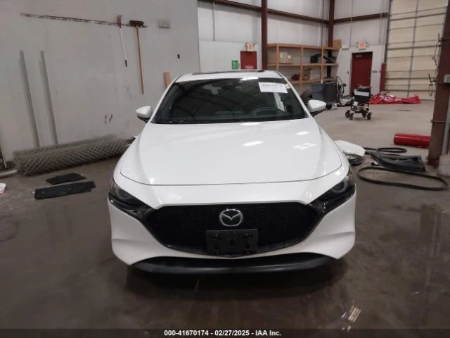 Mazda 3 PREMIUM CARFAX АВТО КРЕДИТ , снимка 3 - Автомобили и джипове - 49606671