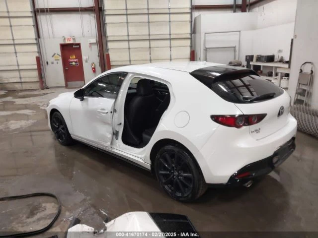 Mazda 3 PREMIUM CARFAX АВТО КРЕДИТ , снимка 4 - Автомобили и джипове - 49606671