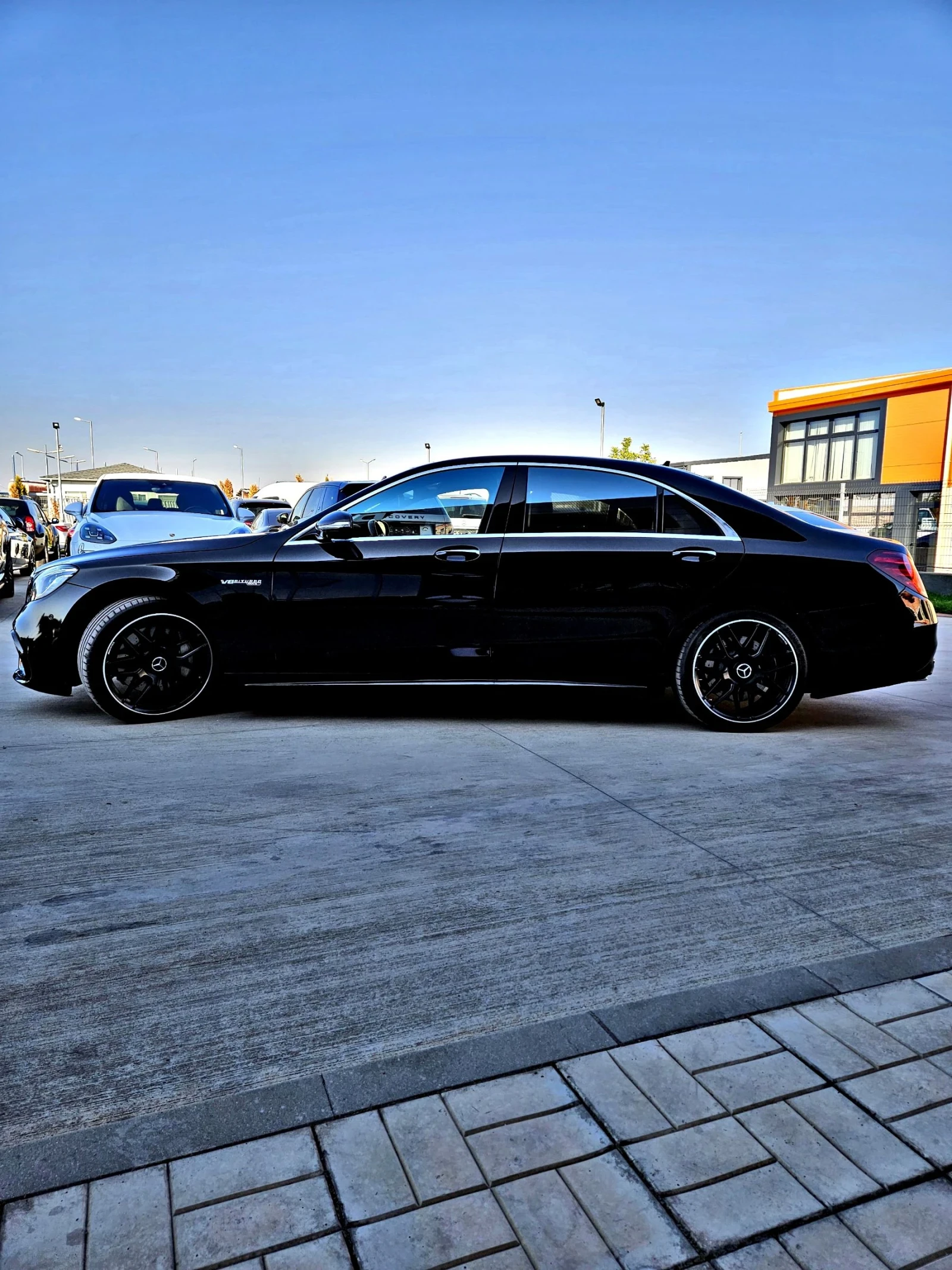 Mercedes-Benz S 560 Mercedes<560>AMG-LINE PANORAMA HED-UP - изображение 6