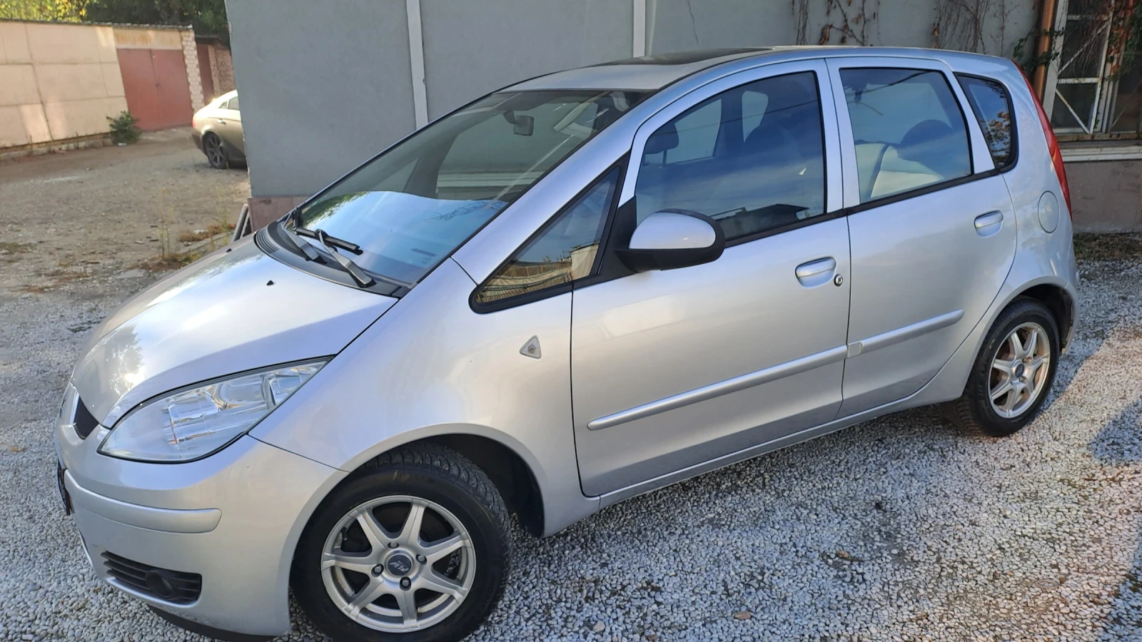 Mitsubishi Colt 1.3 - изображение 6