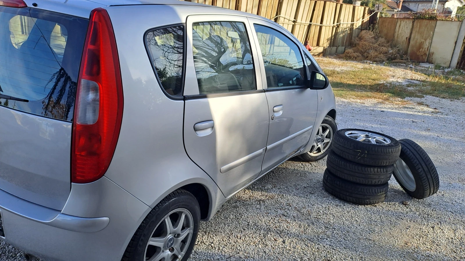 Mitsubishi Colt 1.3 - изображение 4