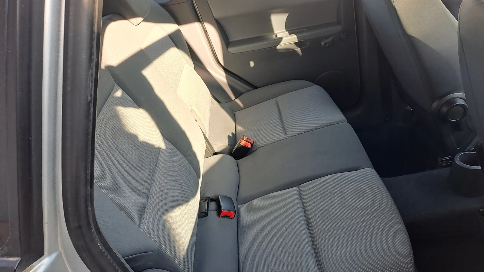 Mitsubishi Colt 1.3 - изображение 8
