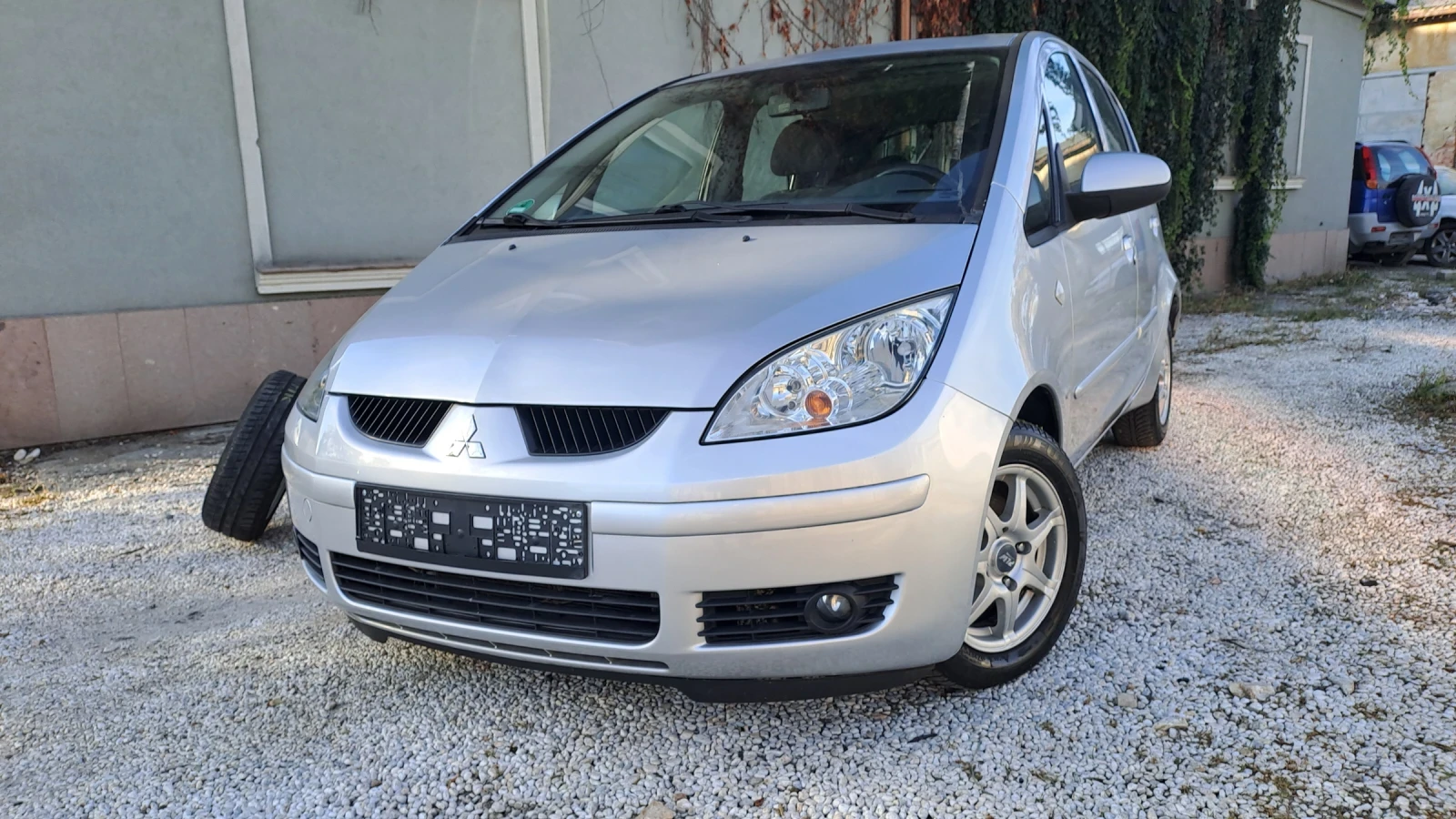 Mitsubishi Colt 1.3 - изображение 2
