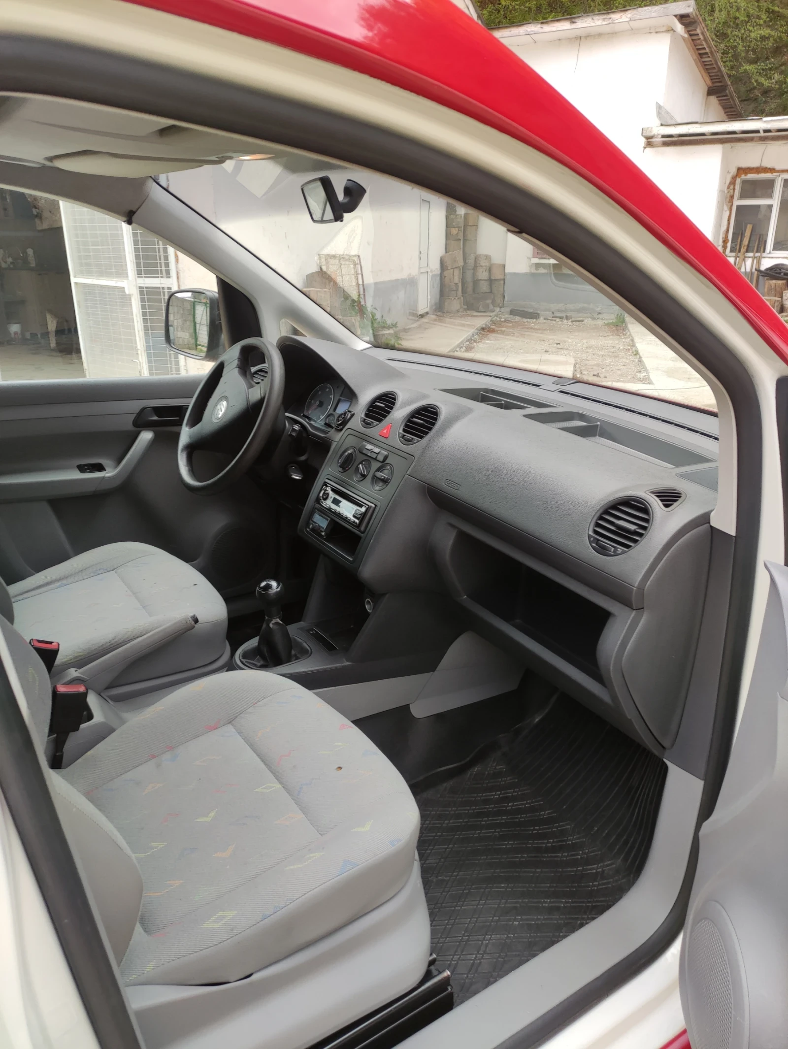 VW Caddy  - изображение 10