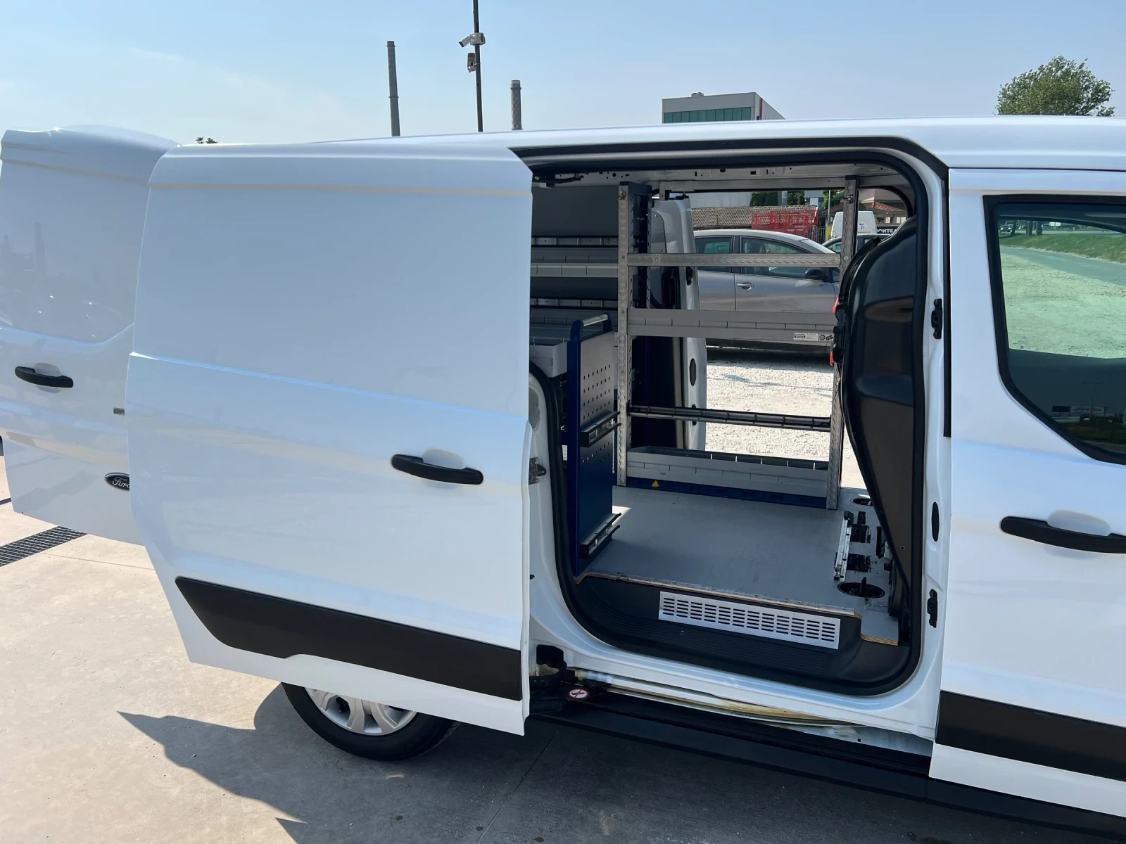 Ford Connect 1.5tdci-Maxi-Klima - изображение 10