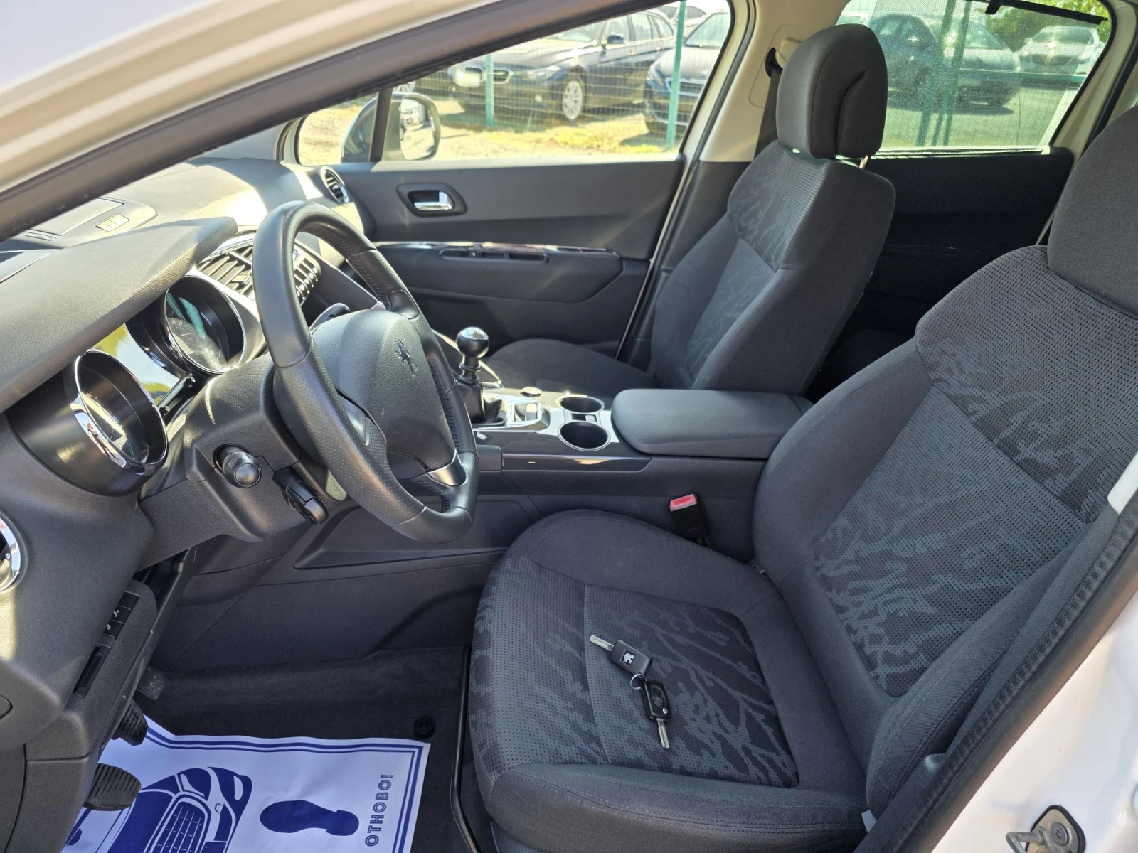 Peugeot 3008 1.6 HDI 112k.c - изображение 8
