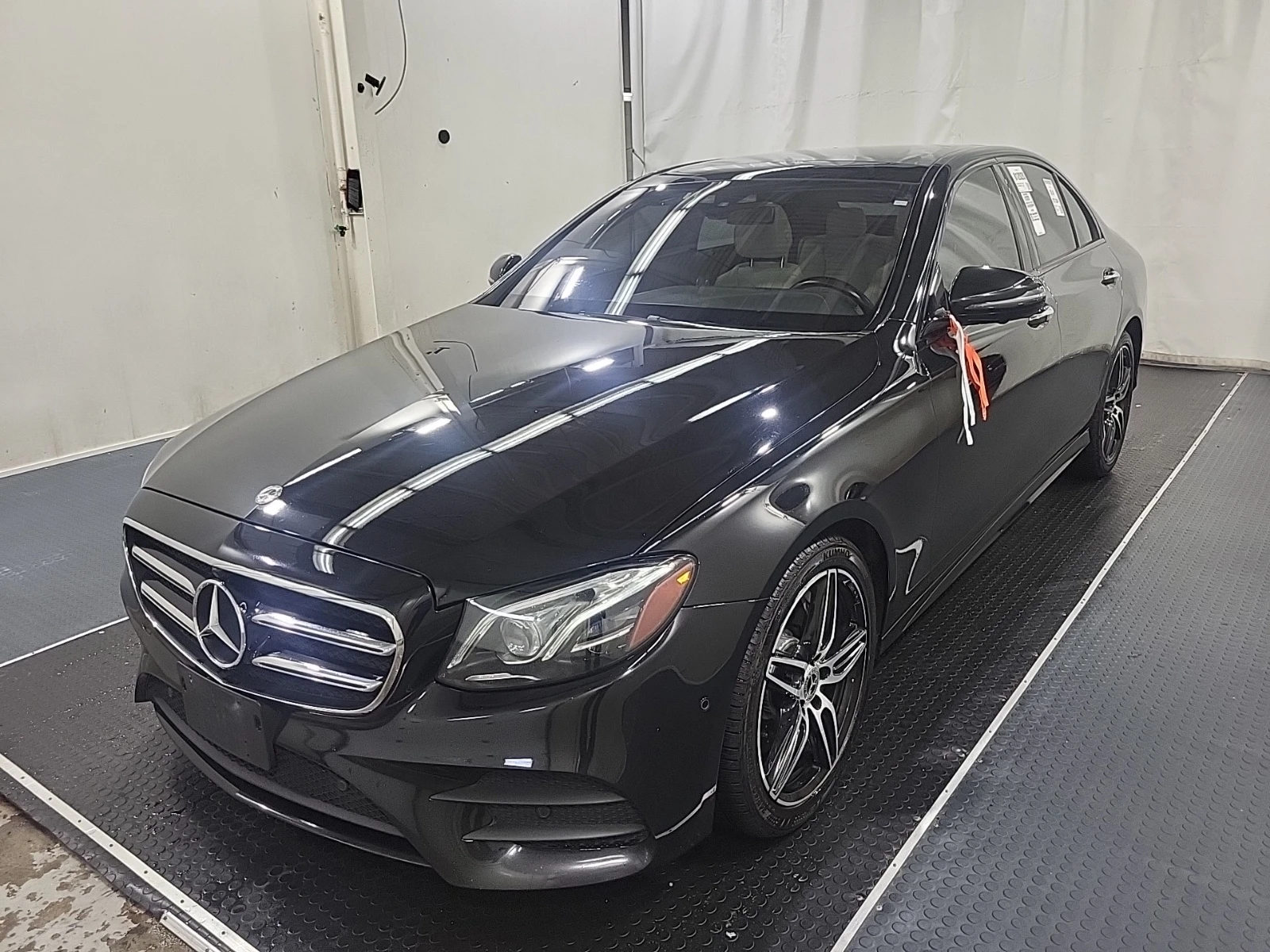 Mercedes-Benz E 450 * CARFAX* АВТОФИНАНСИРАНЕ БЕЗ ПЪРВОНАЧАЛНА ВНОСКА! - изображение 2