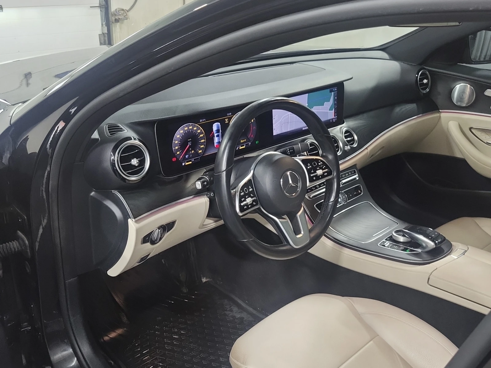 Mercedes-Benz E 450 * CARFAX* АВТОФИНАНСИРАНЕ БЕЗ ПЪРВОНАЧАЛНА ВНОСКА! - изображение 7