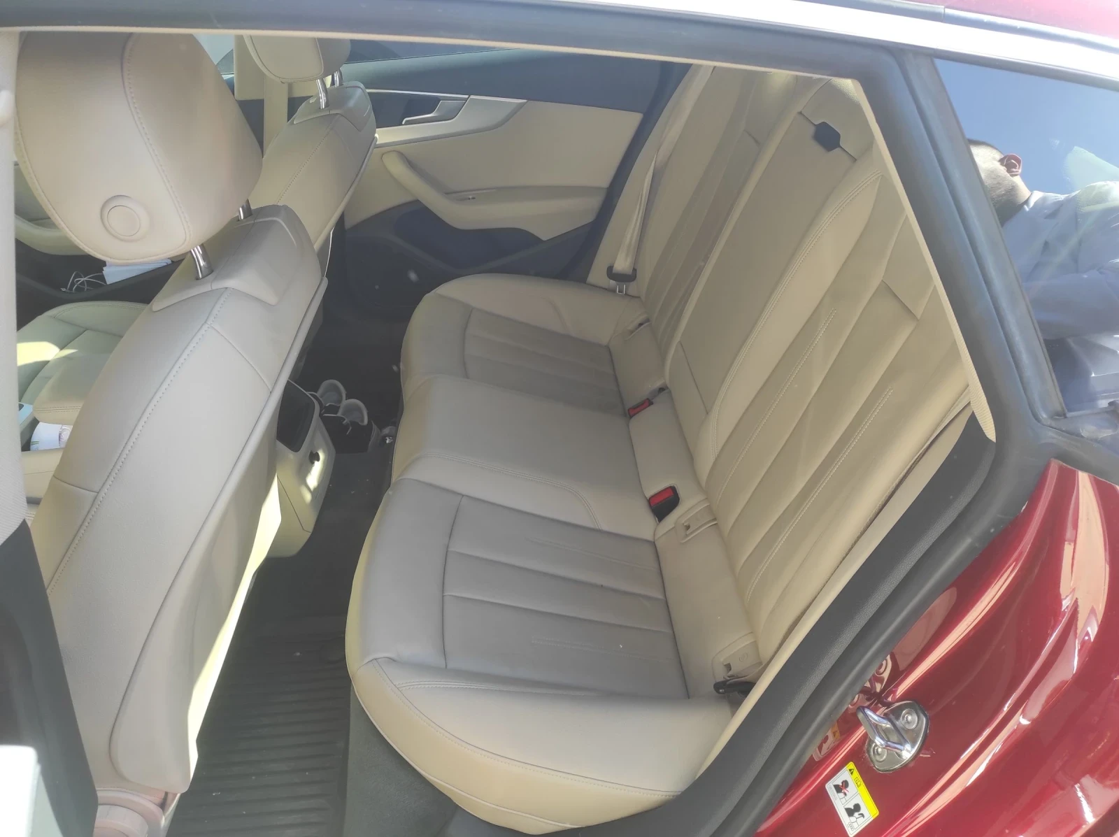 Audi A5 2.0 TDI Купувана нова! - изображение 10