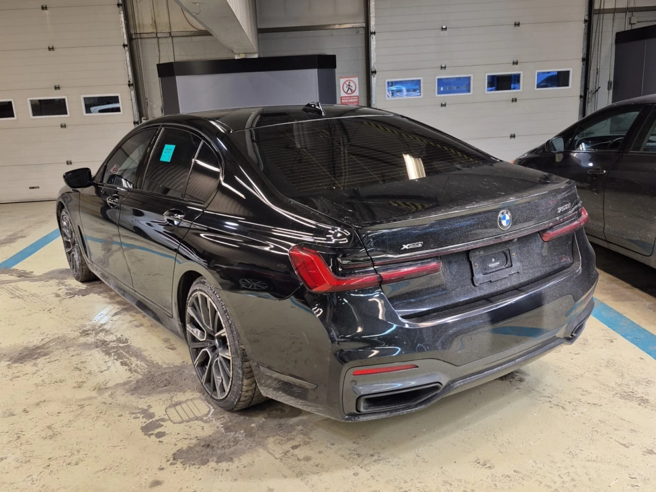 BMW 750 CARFAX* АВТОФИНАНСИРАНЕ* БЕЗ ПЪРВОНАЧАЛНА ВНОСКА*  - изображение 4