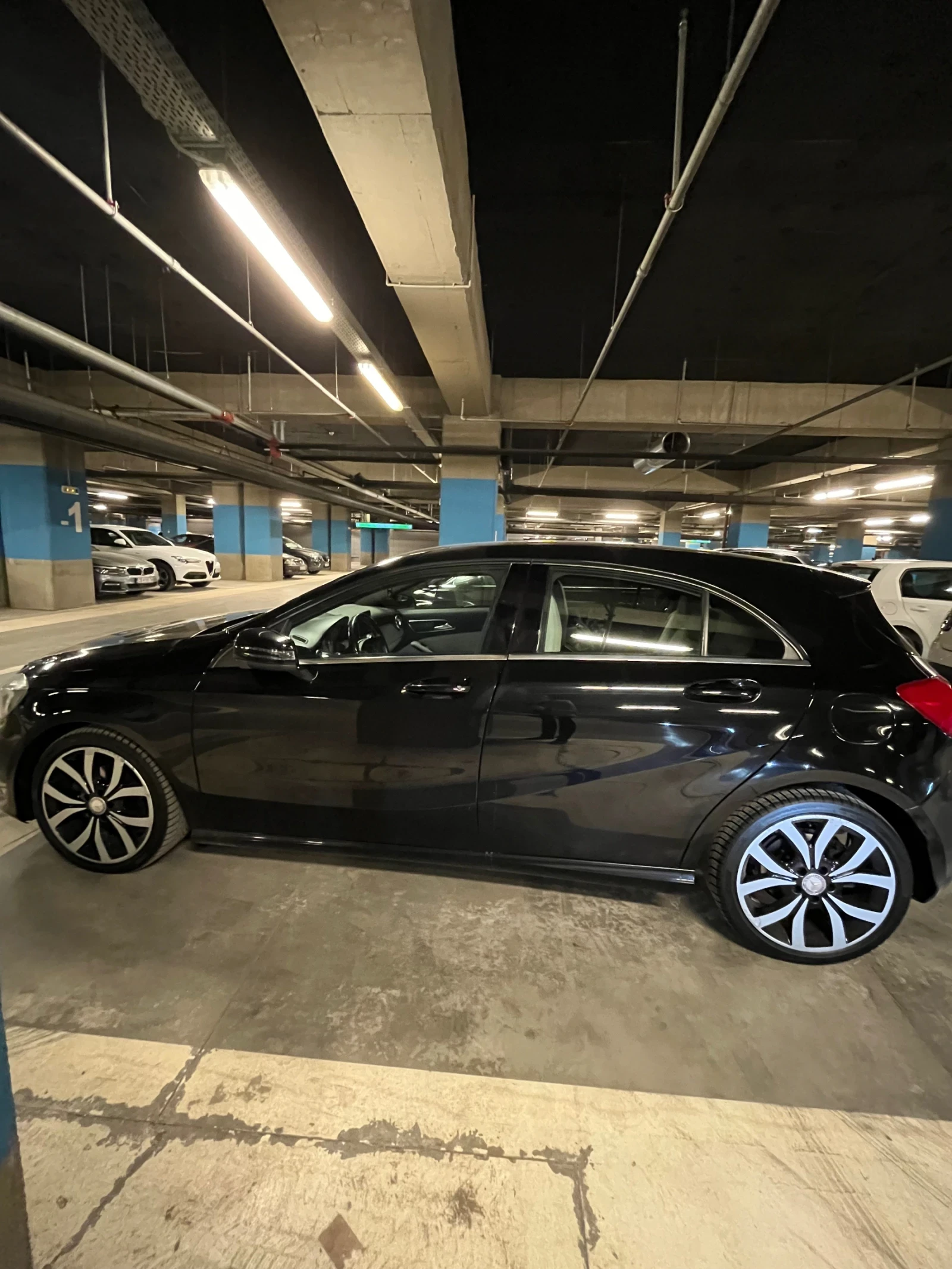 Mercedes-Benz A 180  - изображение 9