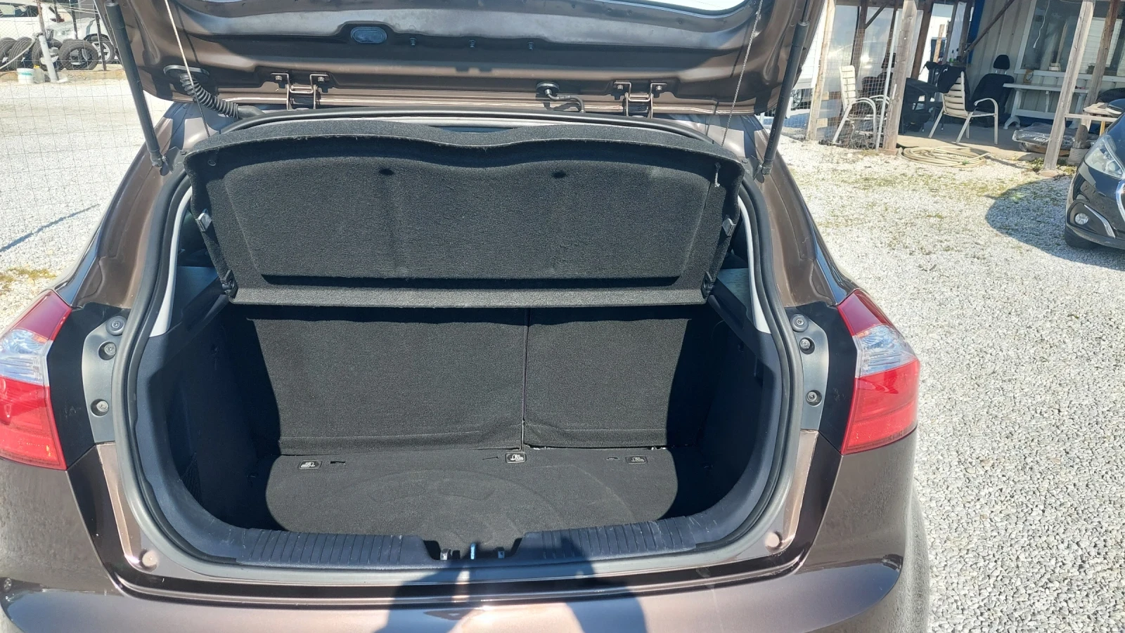 Kia Rio 1.4 NAVI ТОП!!!!, снимка 7 - Автомобили и джипове - 53746898