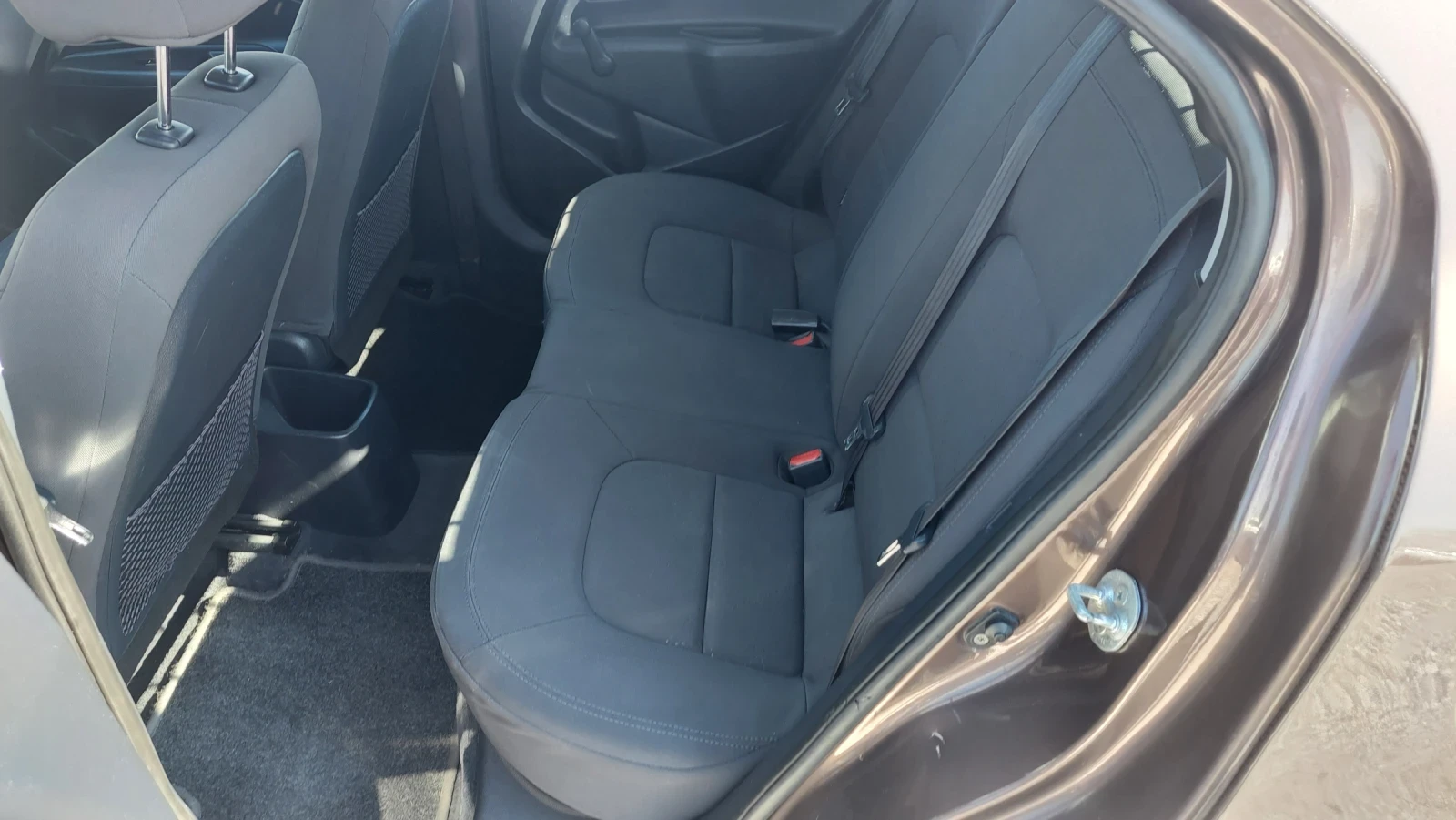 Kia Rio 1.4 NAVI ТОП!!!!, снимка 9 - Автомобили и джипове - 53746898