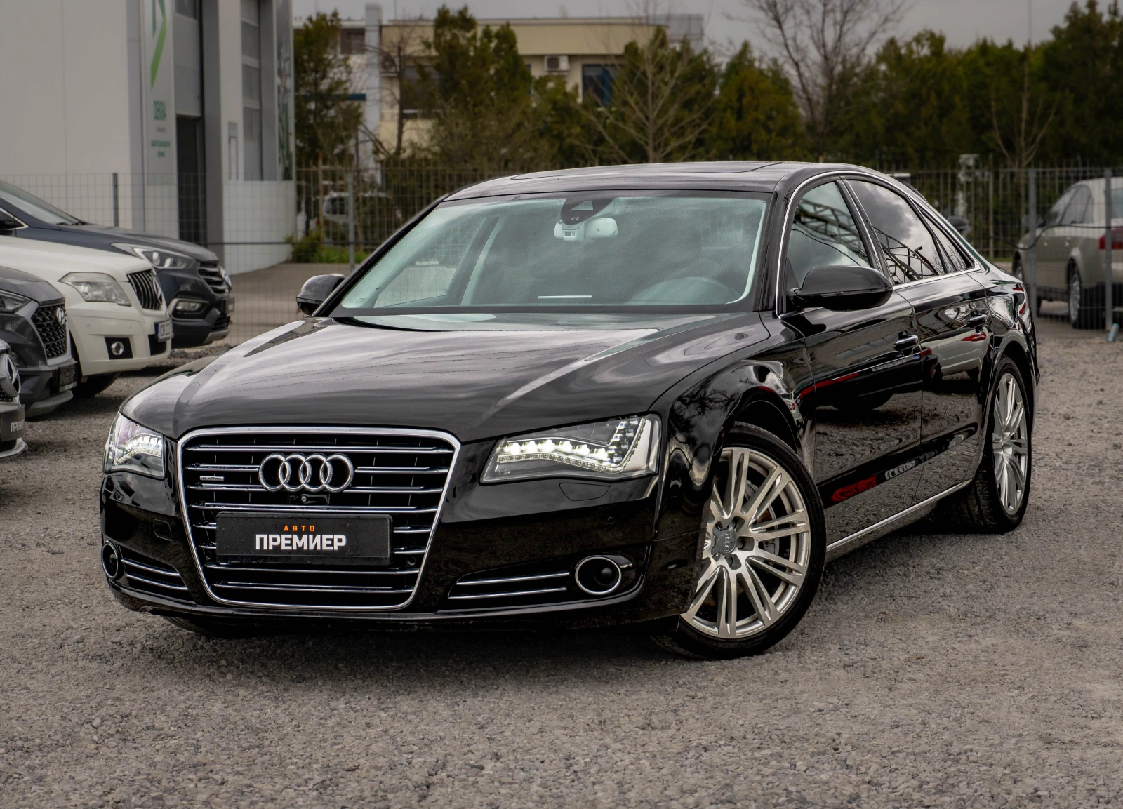 Audi A8 4.2 TDI QUATTRO-DISTRONIC-РЕАЛНИ КМ! 6М. ГАРАНЦИЯ!